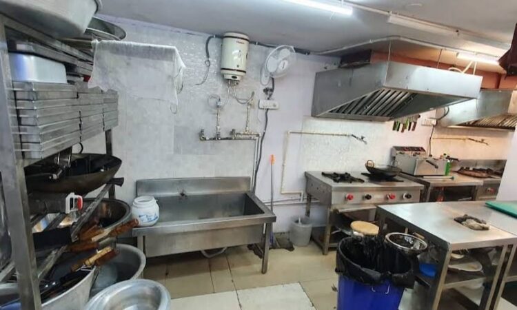 cloud kitchen for rent in Zamrudpur
