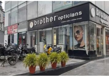 noida 18 shop for rent