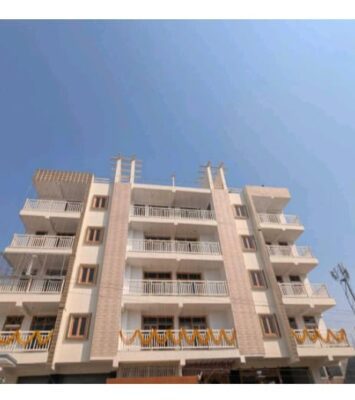 Space for rent in varanasi