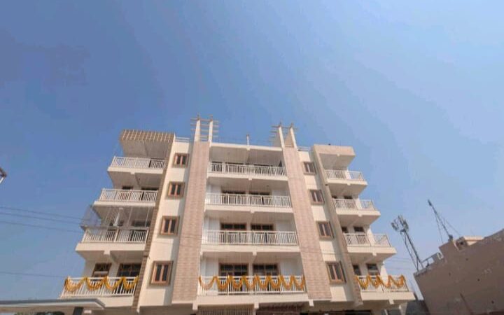 Space for rent in varanasi
