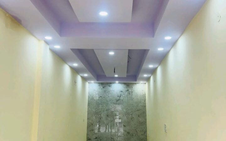 Space for rent in Dilshad garden
