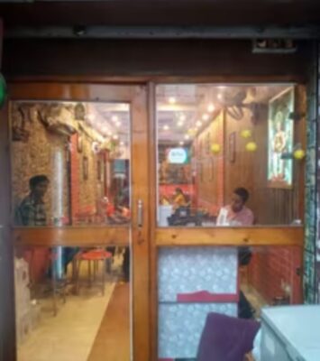 Space for rent in Lanka varanasi