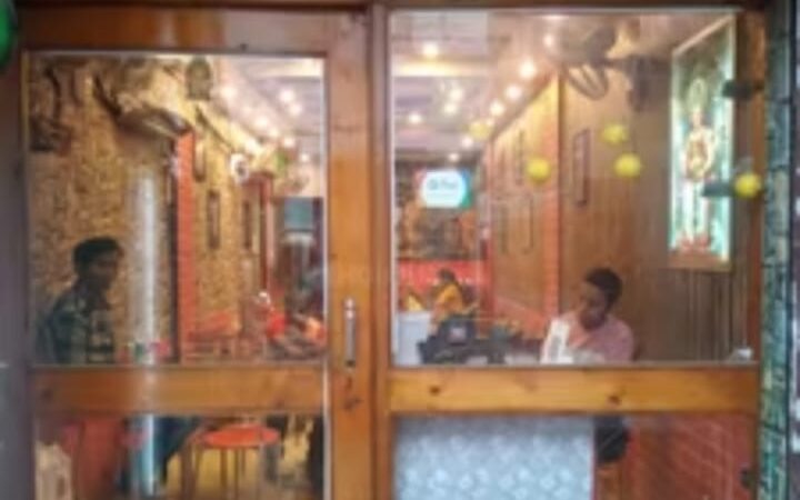 Space for rent in Lanka varanasi