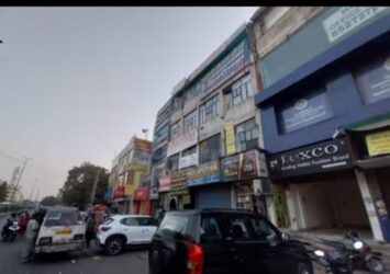 Space for rent in Laxmi Nagar
