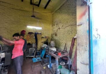 Space for rent in Dilshad garden