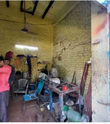 Space for rent in Dilshad garden