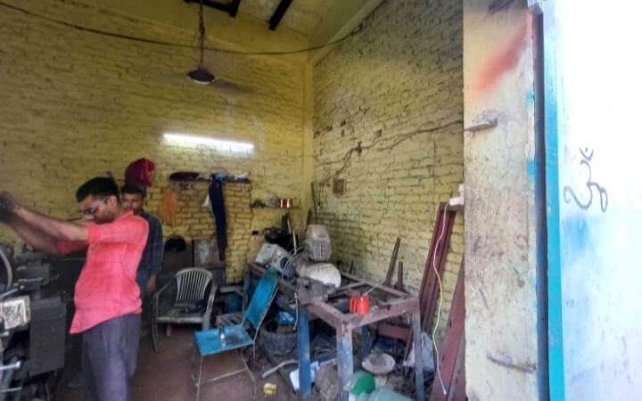Space for rent in Dilshad garden