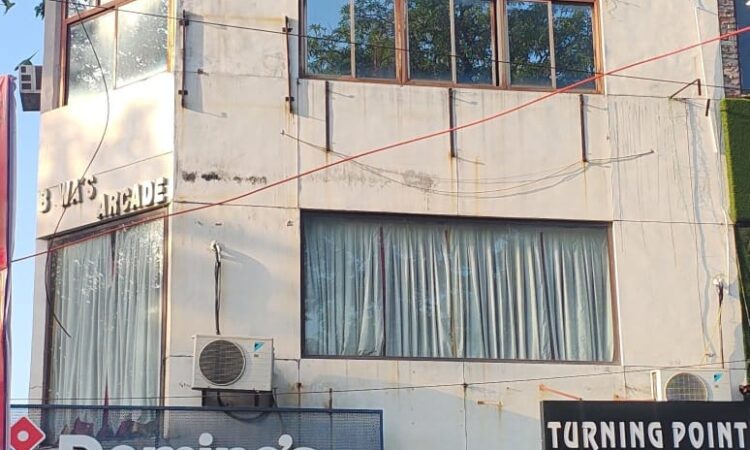 Space for rent in church road delhi