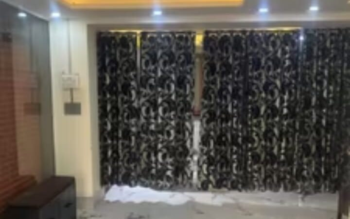 Shop for rent in Jamia nagar Delhi