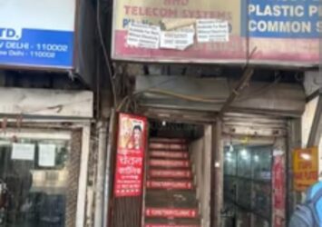 Space for rent in Daryaganj Delhi