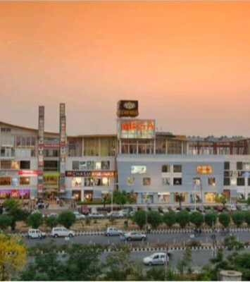 Space for rent in Saraswati Vihar Gurugram