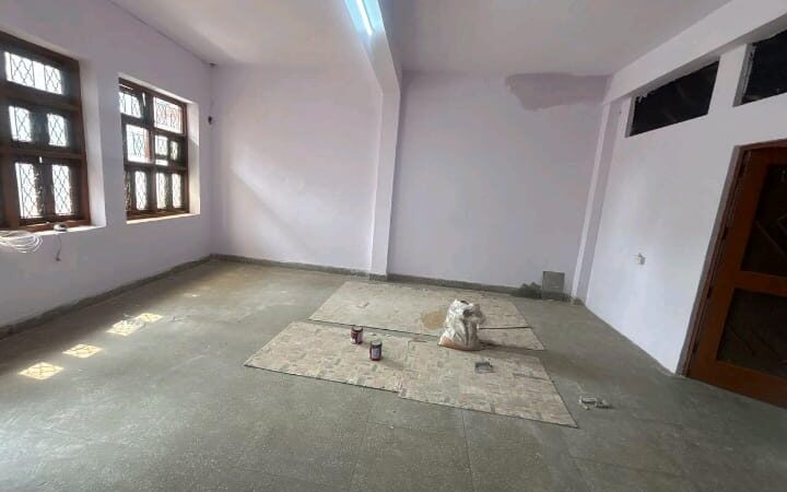 Commercial space for rent in Rohini sector 7 Delhi